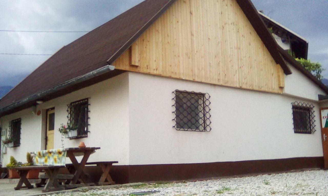 Apartma Pr' Vok Lesce  Buitenkant foto